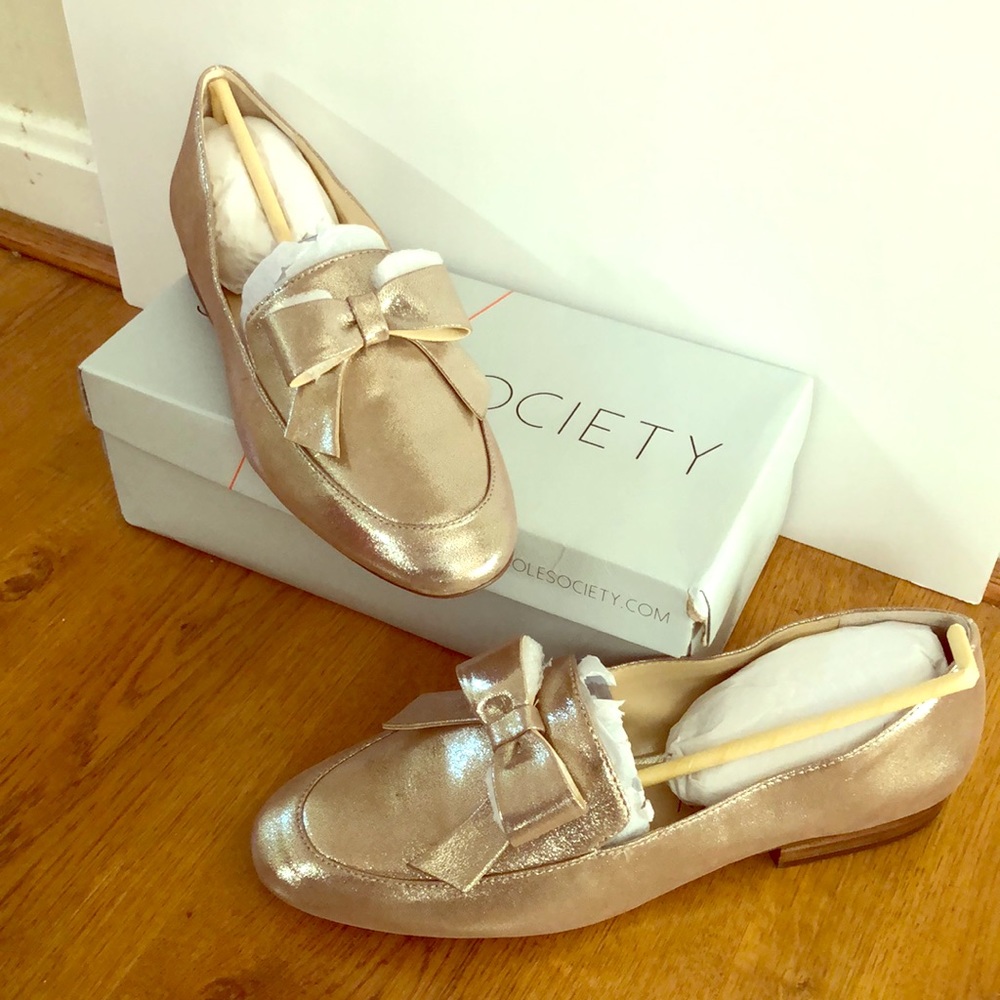 Dress gold flat shoes